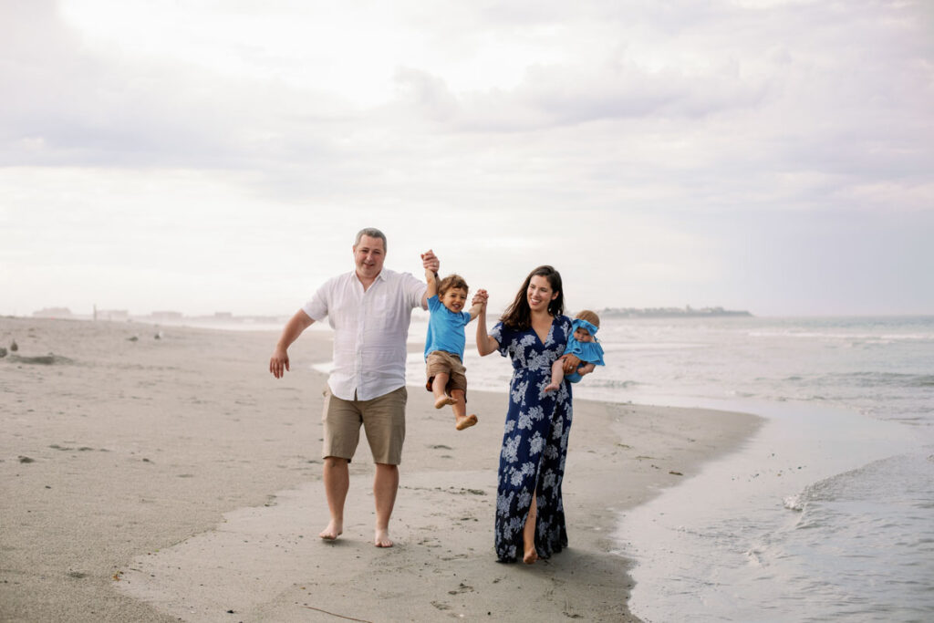 example of a bold clothing pattern during family portraits outside on a beach